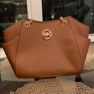 Micheal Kors Purse